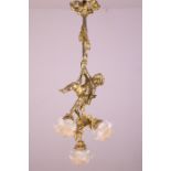 Frankrijk, verguld bronzen hanglamp, 19e eeuw;