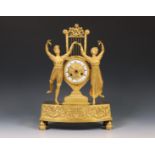Frankrijk, vuurvergulde bronzen pendule, Empire, adres Bosset a Paris, ca. 1810;