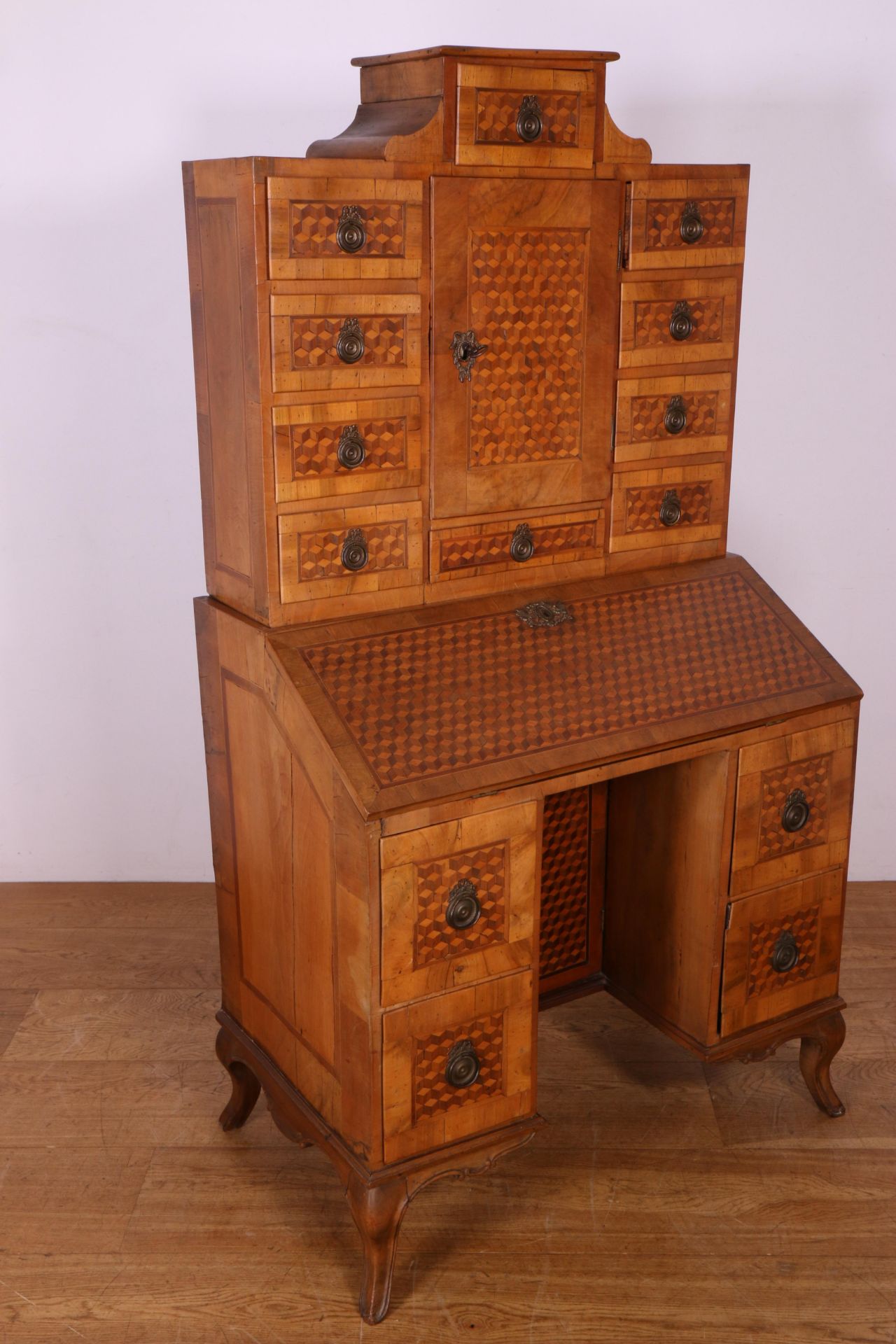 Duitsland, notenhouten bureau, ca. 1800, - Image 5 of 5