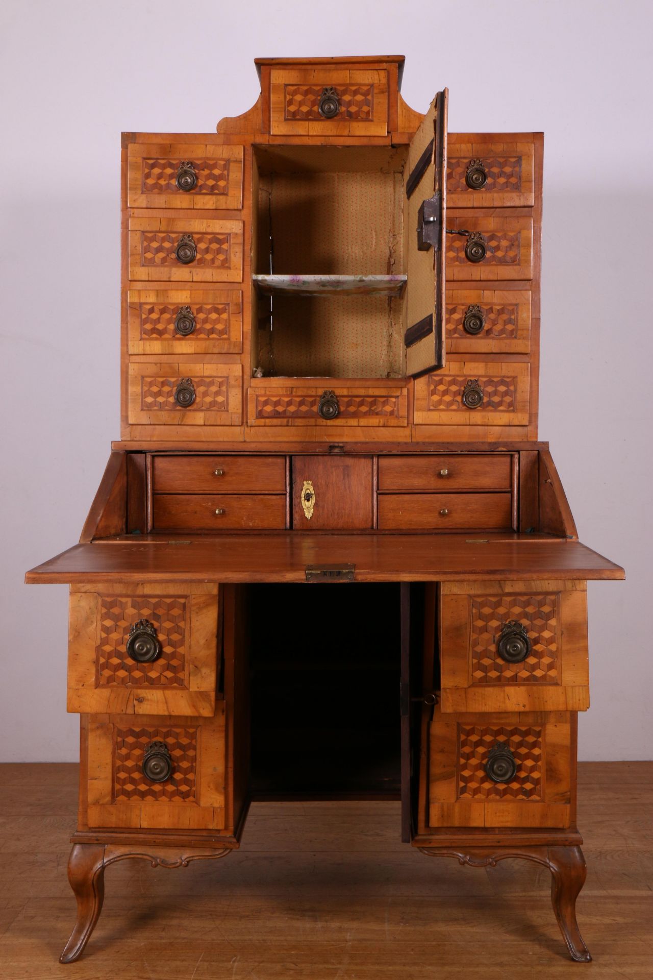 Duitsland, notenhouten bureau, ca. 1800, - Image 3 of 5