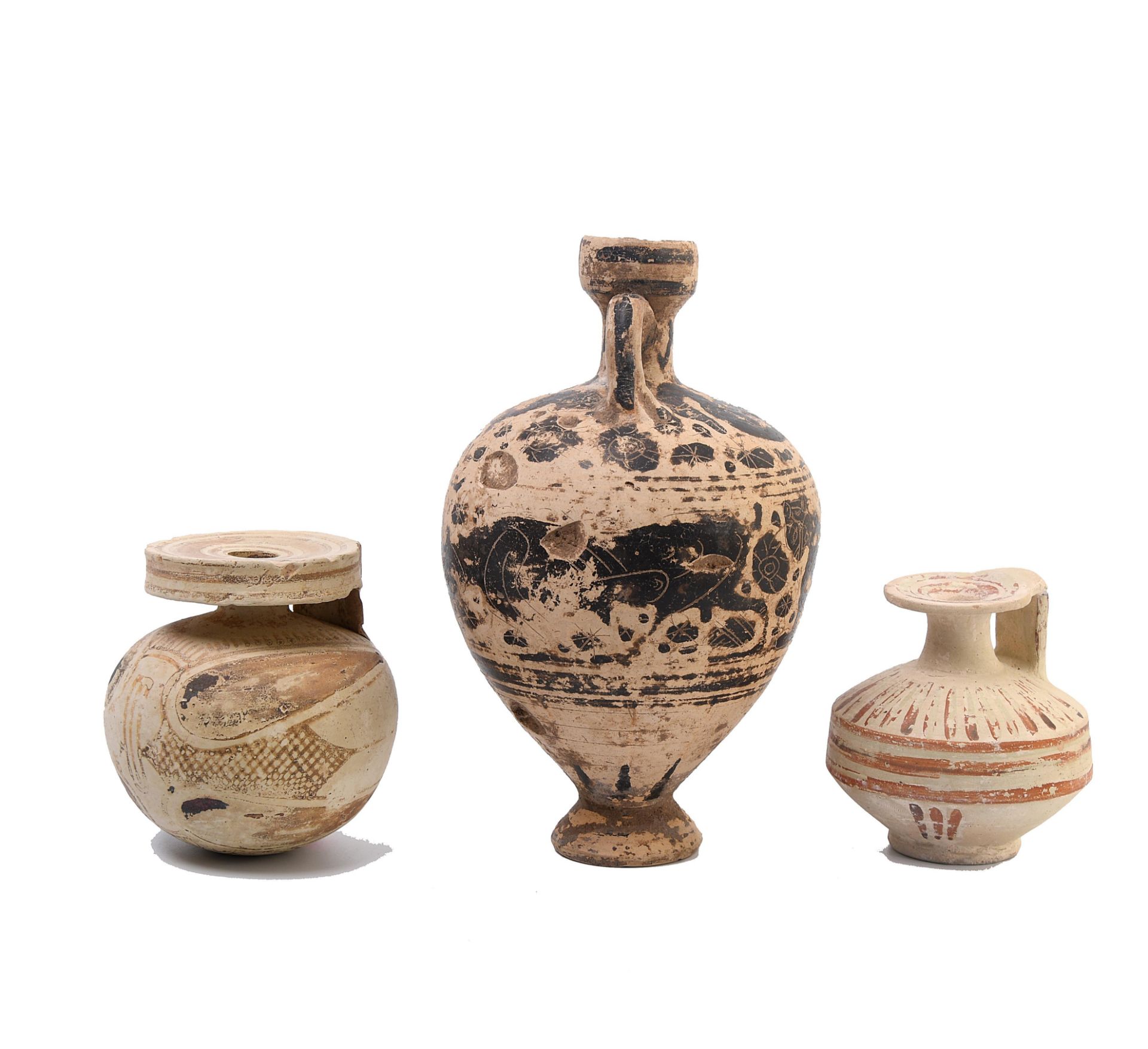 Corinthian, a earthenware arryballos quatre foil, 6th century BC and a terracotta small amphora. - Image 3 of 5