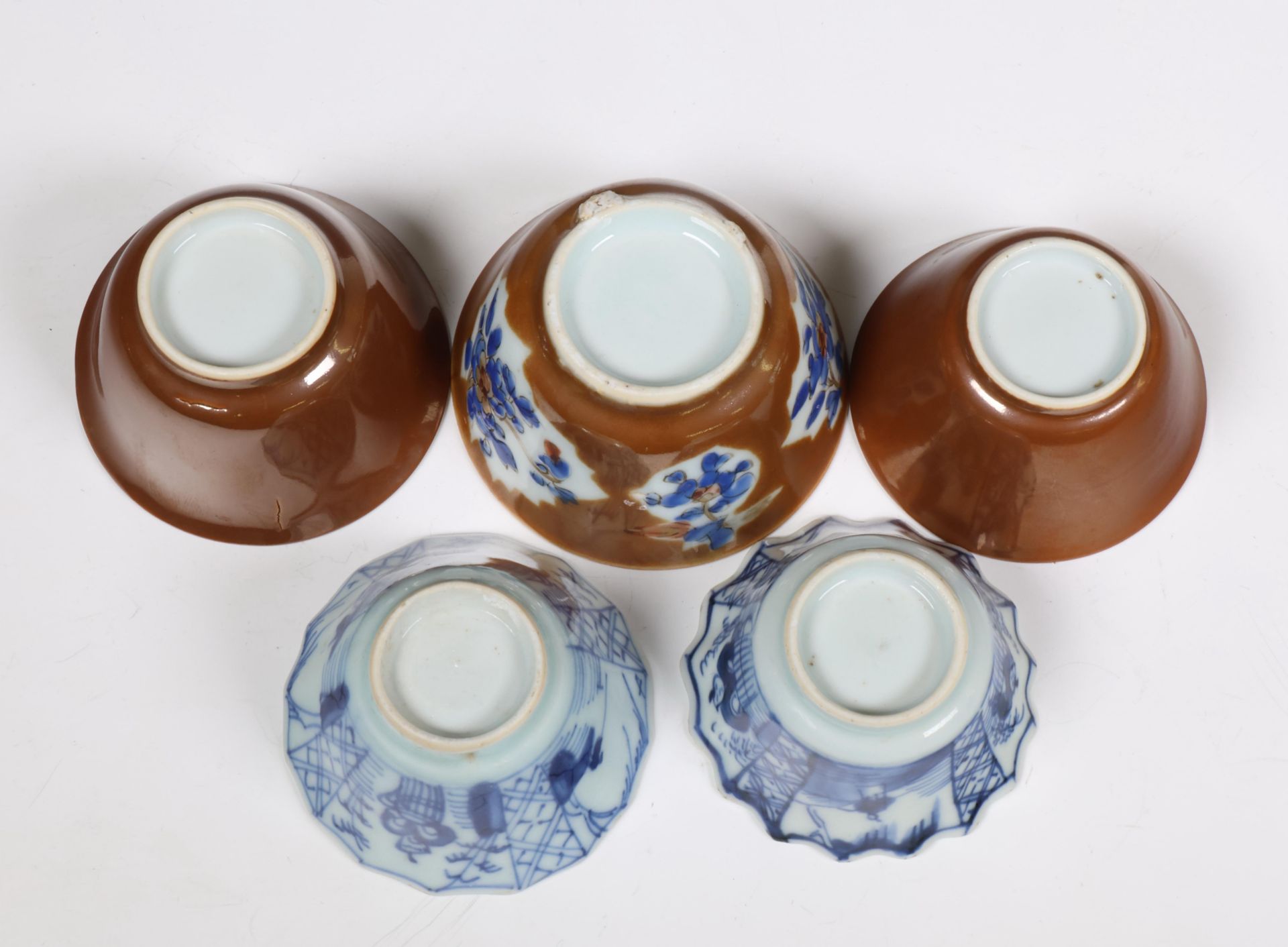 China, a small collection of café-au-lait-ground and a set of blue and white porcelain cups and sauc - Image 5 of 5