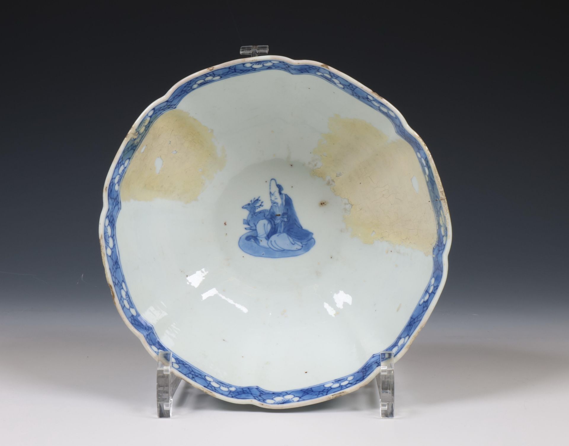 China, blue and white porcelain 'Immortals' bowl, Kangxi period (1662-1722), - Image 5 of 6