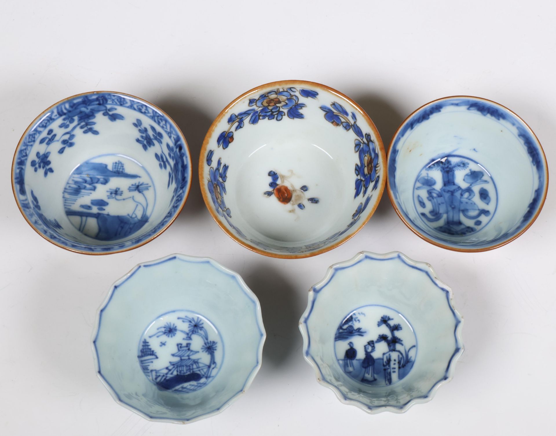 China, a small collection of café-au-lait-ground and a set of blue and white porcelain cups and sauc - Image 4 of 5