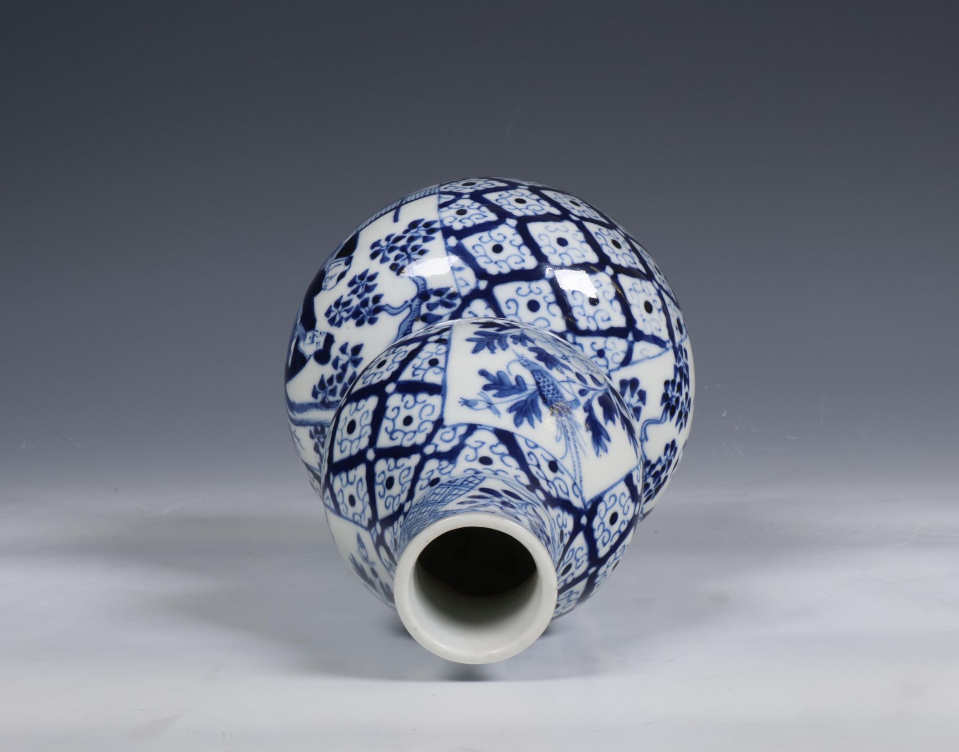 China, blue and white porcelain double-gourd vase, 19th century, - Image 5 of 6