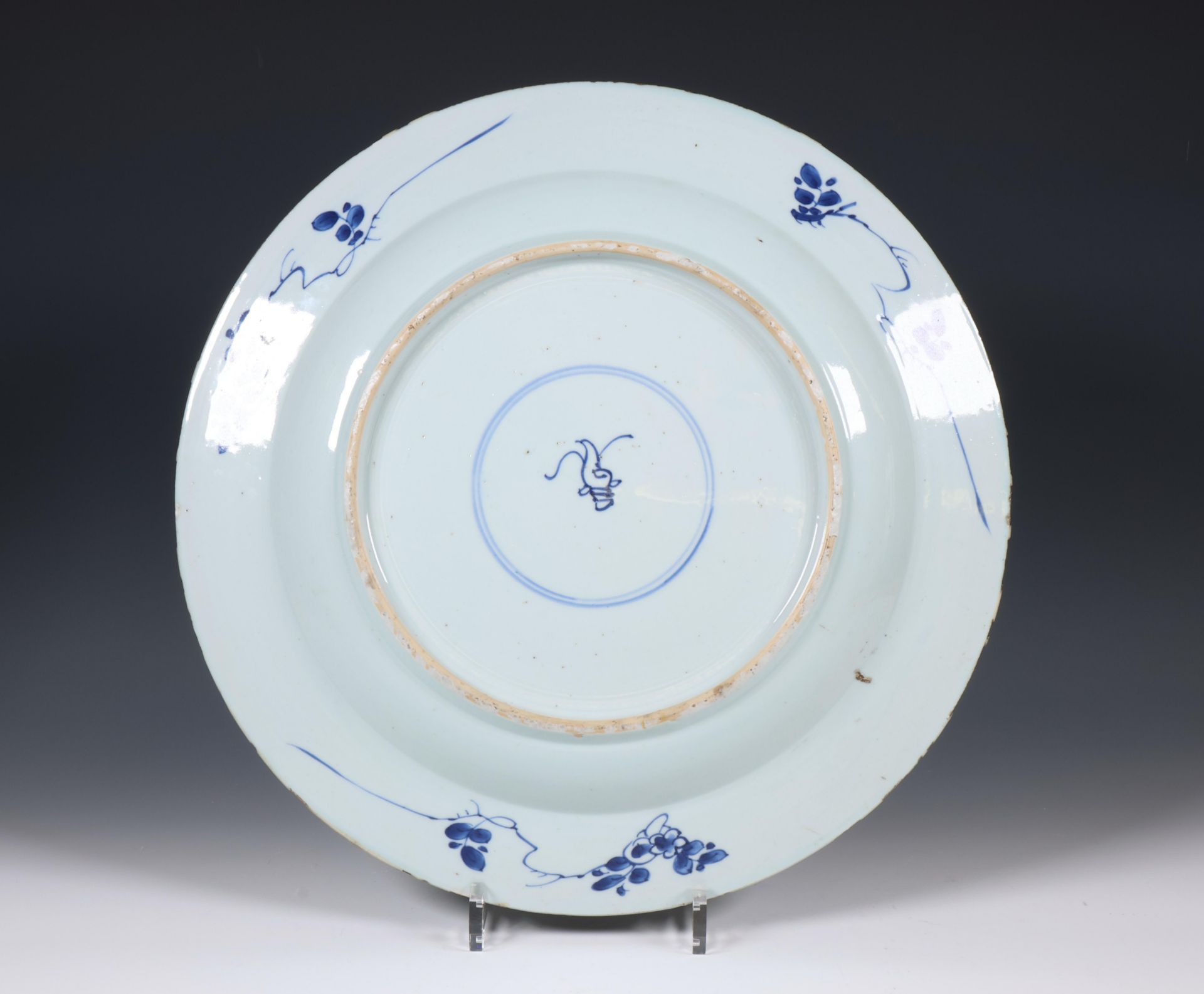 China, blue and white armorial porcelain 'Pelgrom' dish, Kangxi period (1662-1722), - Image 4 of 5