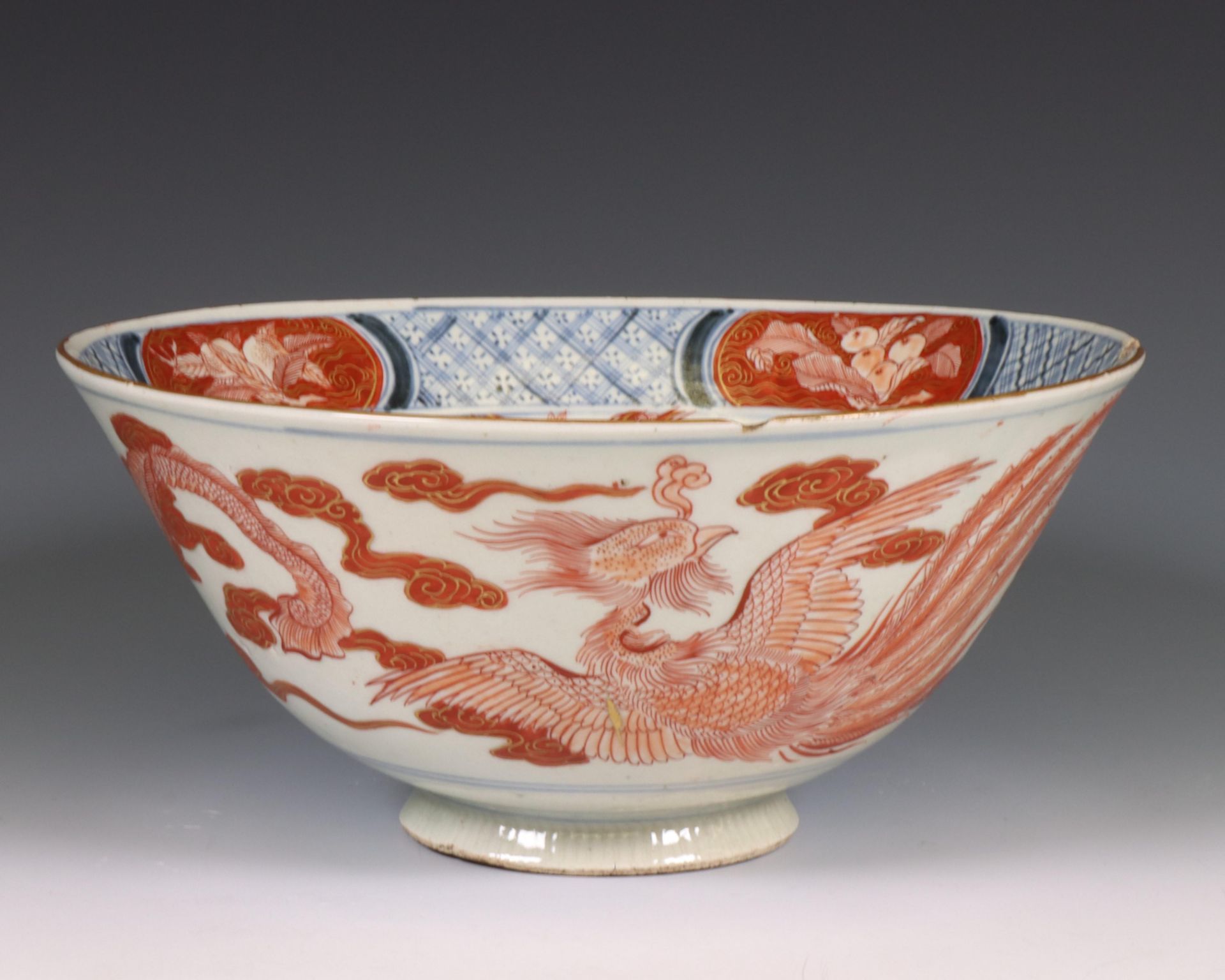 Japan, Imari porcelain bowl, Meiji period (1868-1912),