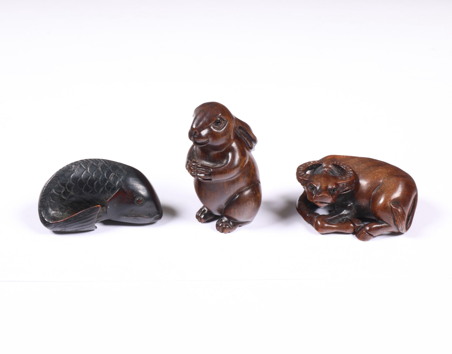 Japan, three boxwood netsuke, 20th century,