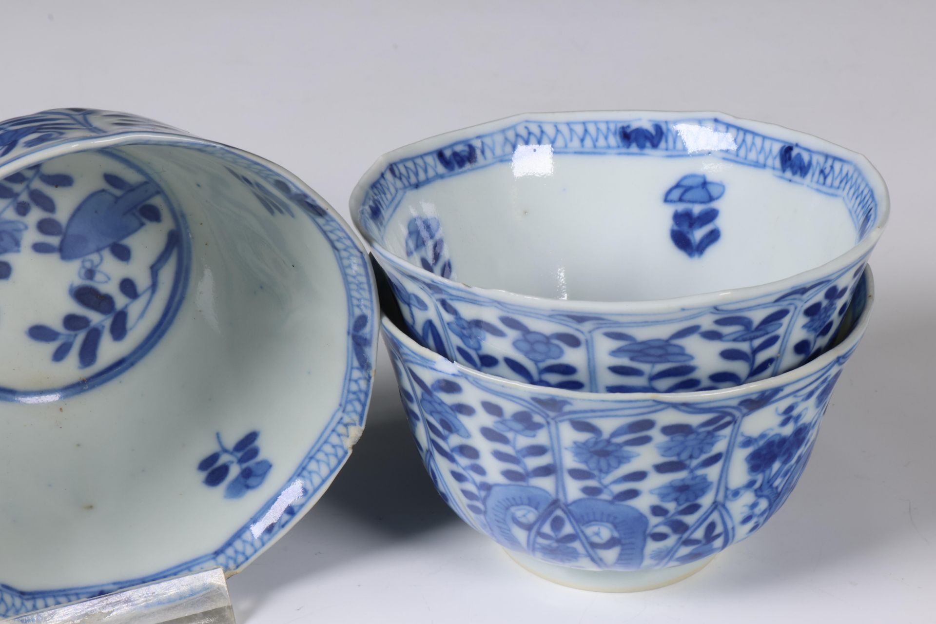 China, set of ten blue and white cups and saucers, Kangxi period (1662-1722), - Image 6 of 7