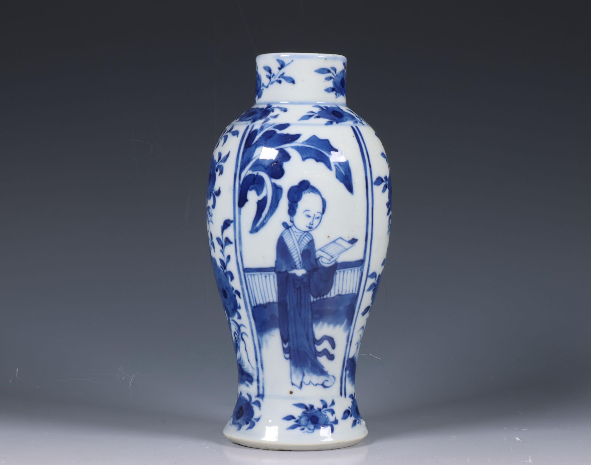 China, blue and white Kangxi-style porcelain vase, 20th century,