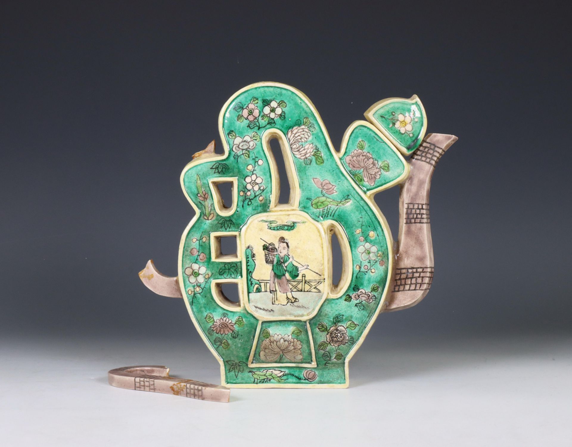 China, famille verte biscuit puzzle teapot and cover, 19th century, - Image 3 of 6