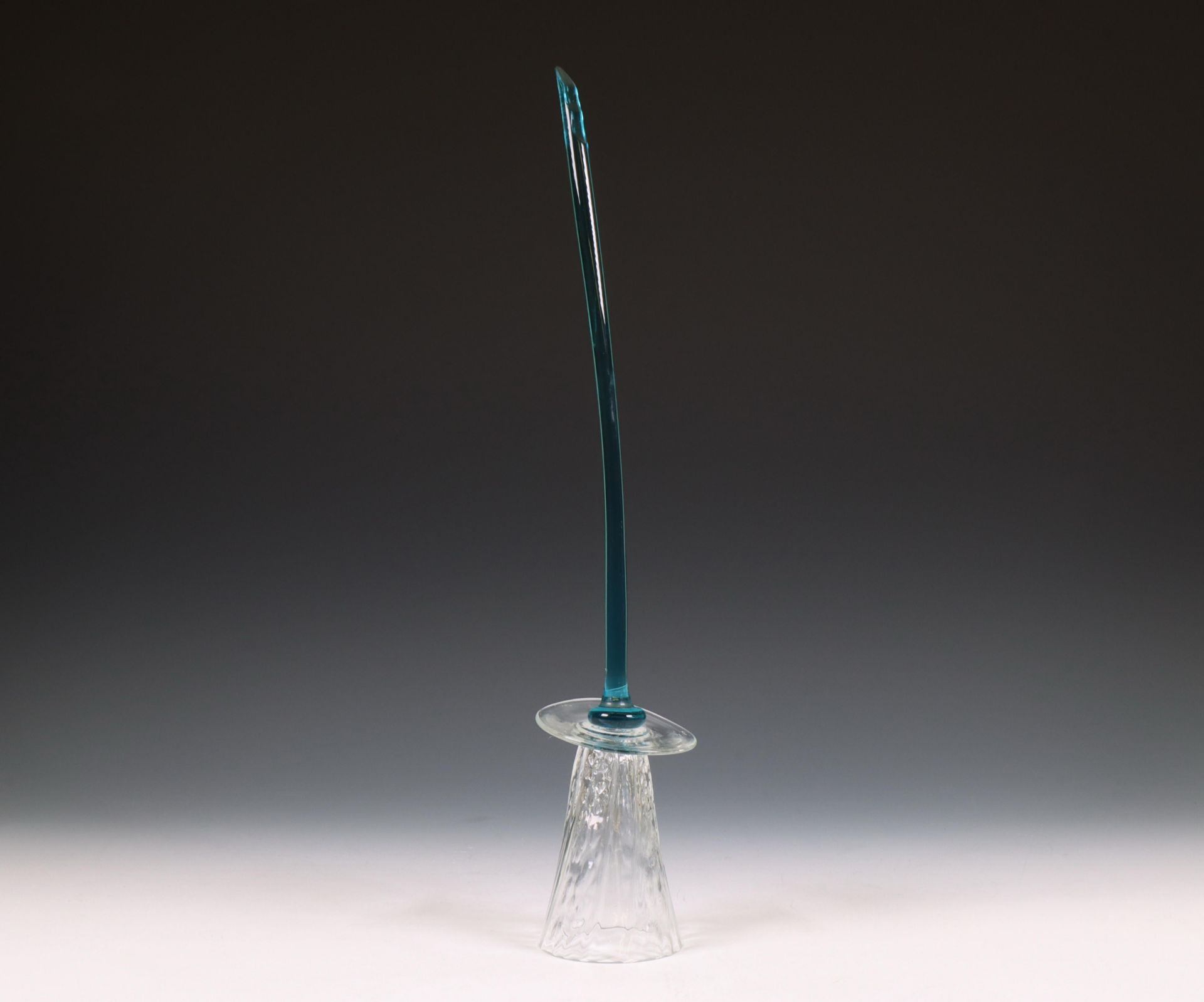 Borek Sipek (1949-2016), drinkglas in de vorm van bloem, ontwerp 1995, uitvoering Driade - Image 2 of 2
