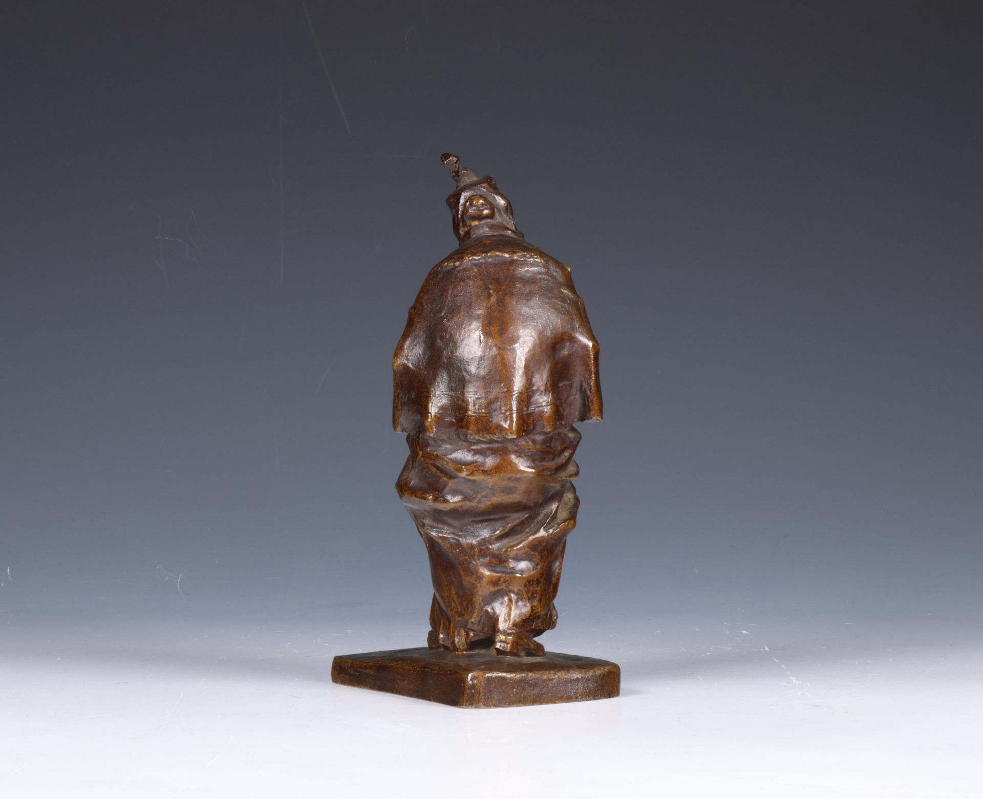 Chris van der Hoef (1875-1933), bruin gepatineerd bronzen sculptuur, 'oude vrouw´, ca. 1910; - Image 4 of 7