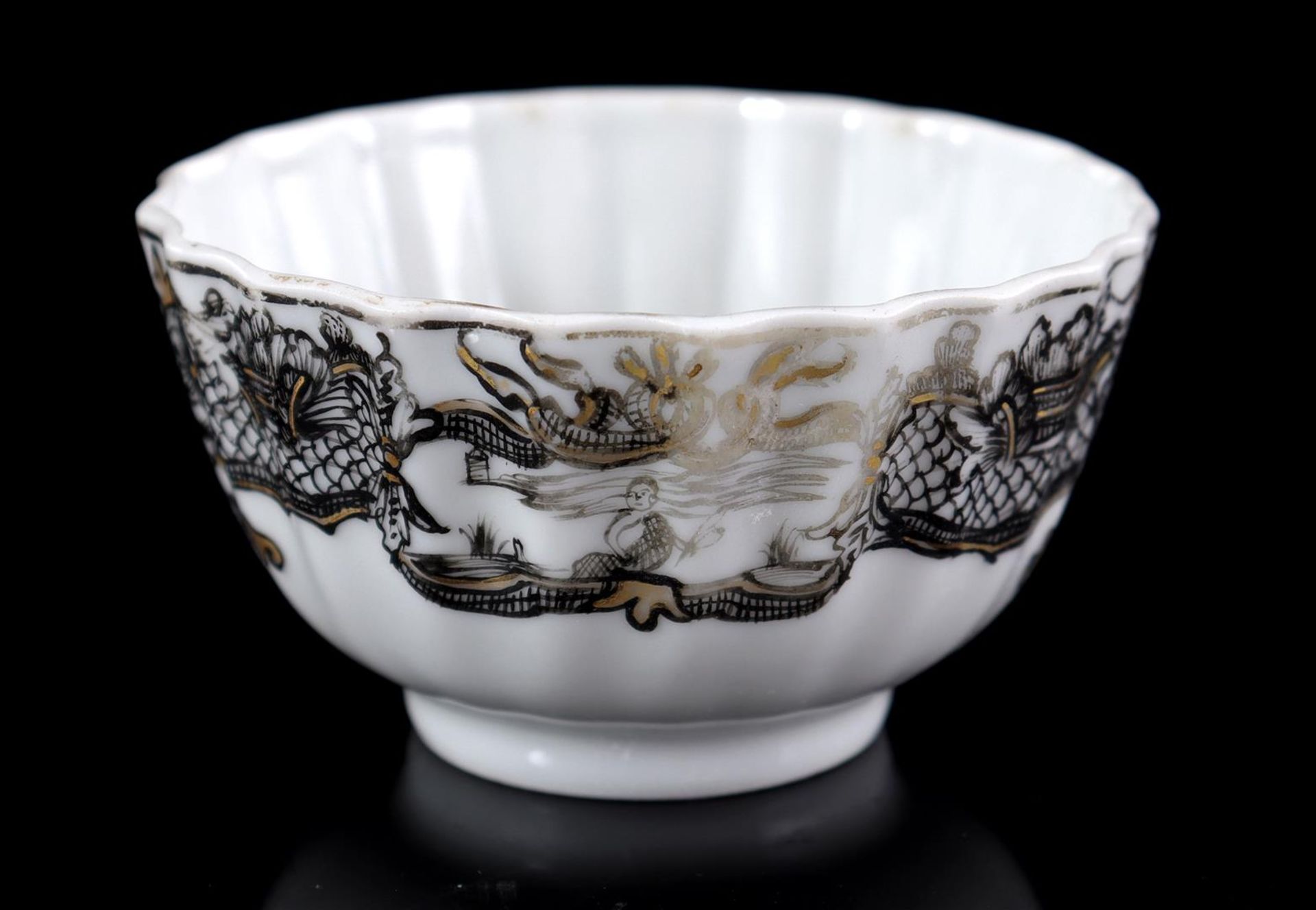 Porcelain Encre de Chine/Grisailles cup - Image 3 of 4