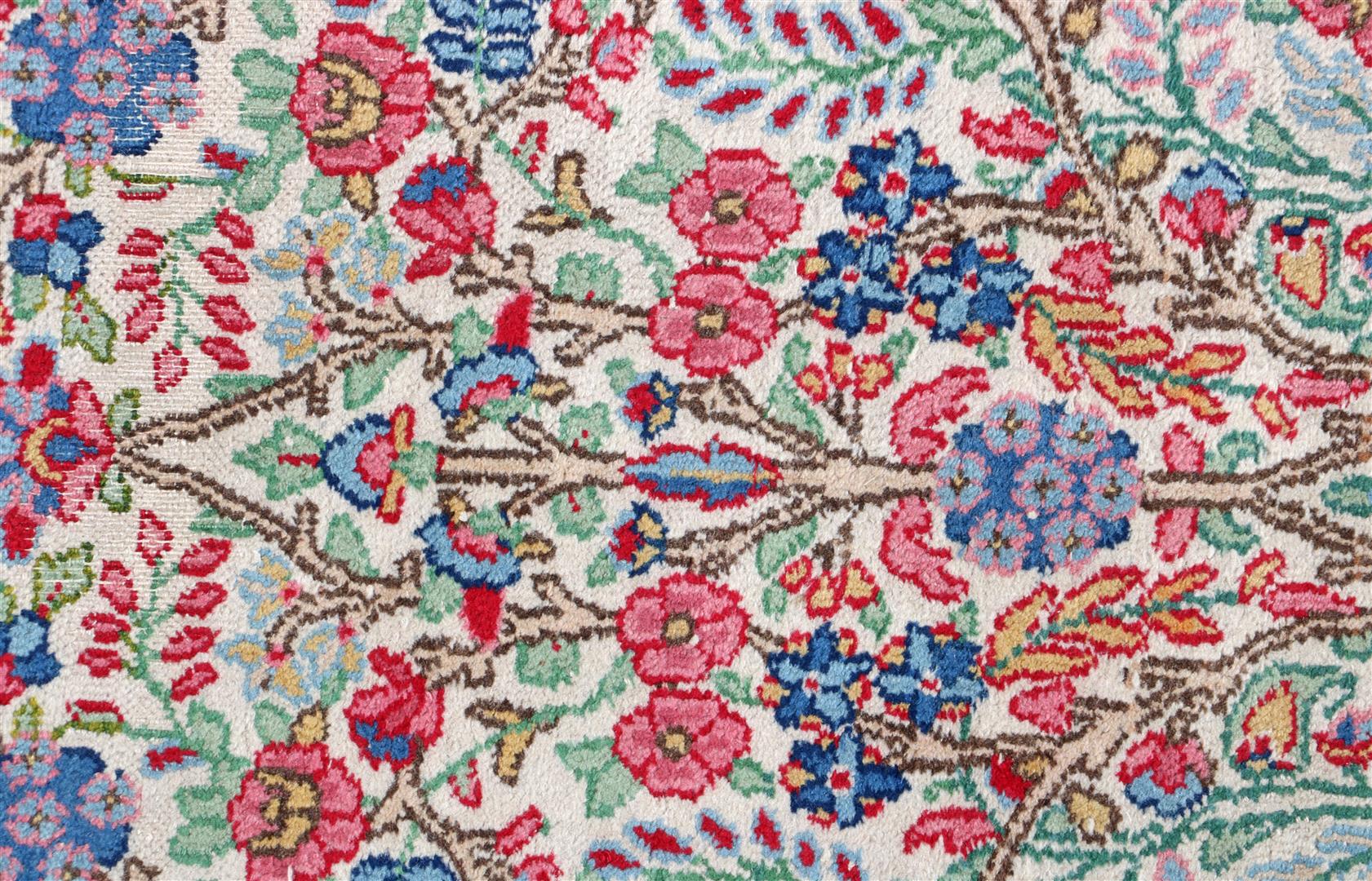 Hand-knotted oriental carpet - Image 2 of 4