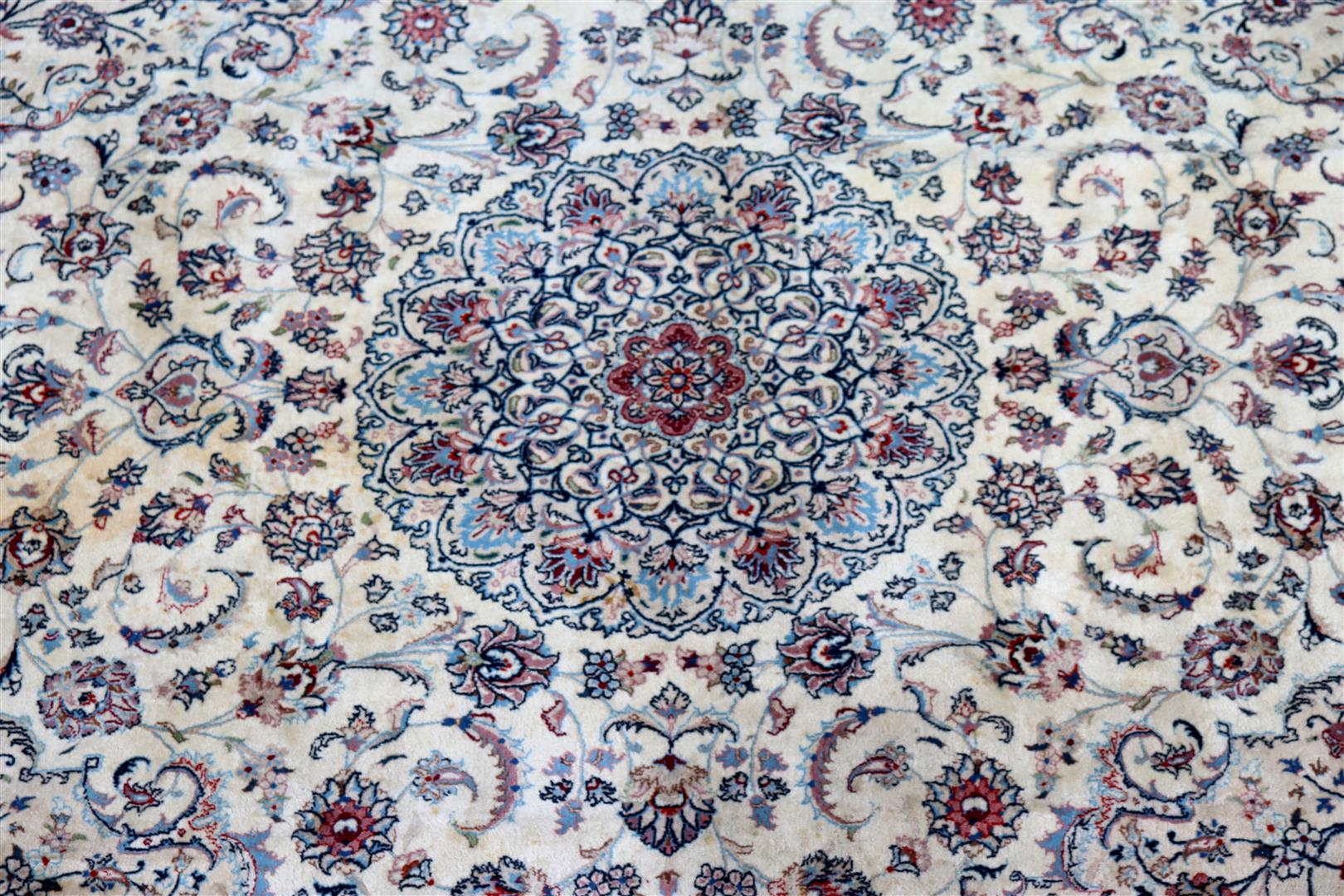 Hand-knotted oriental carpet - Image 2 of 5