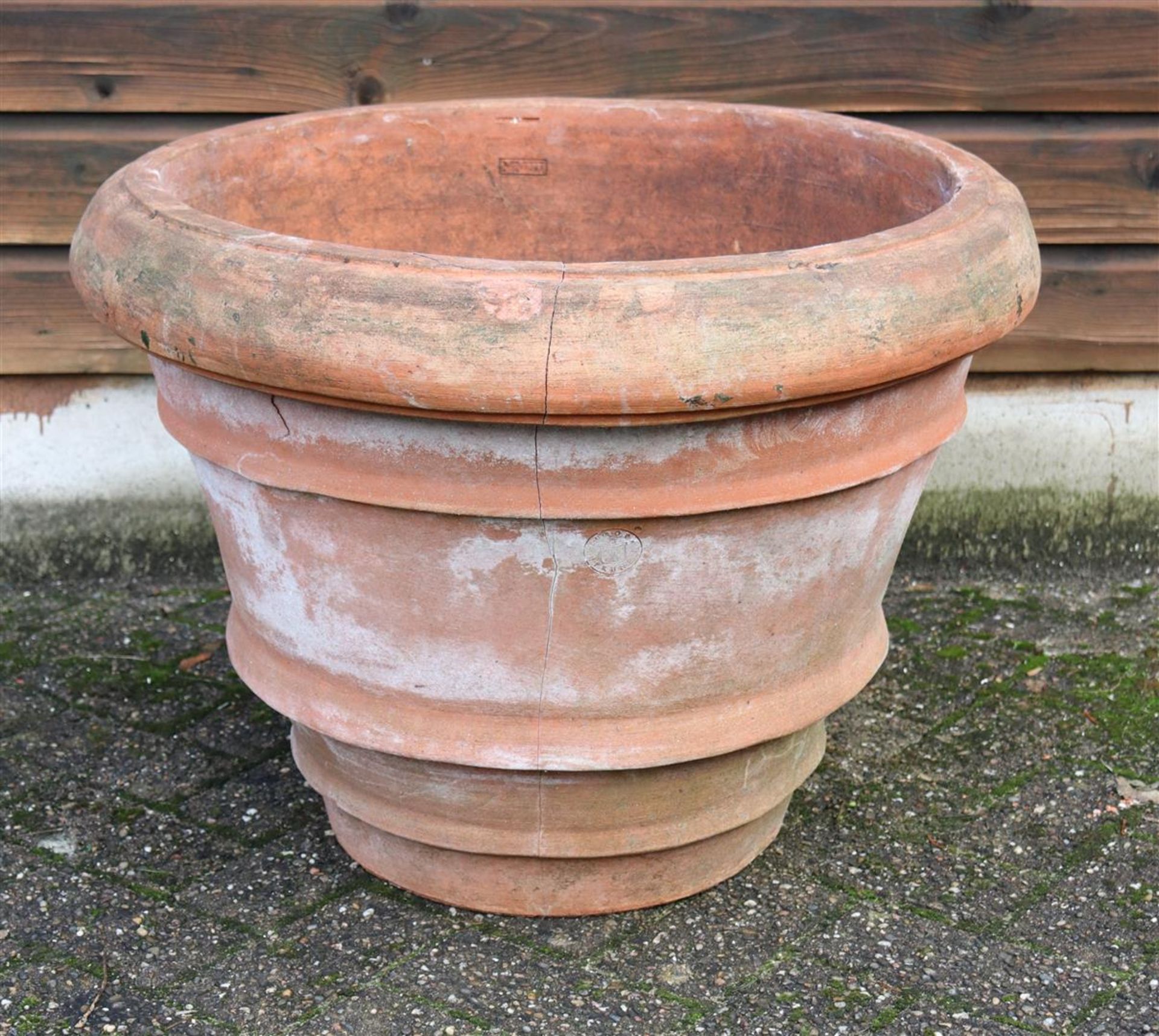 Round terracotta flower pot