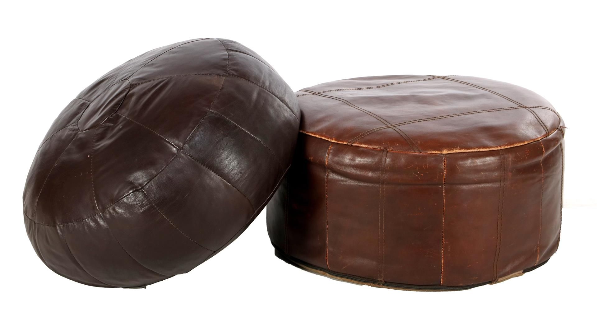 2 leather pouffes