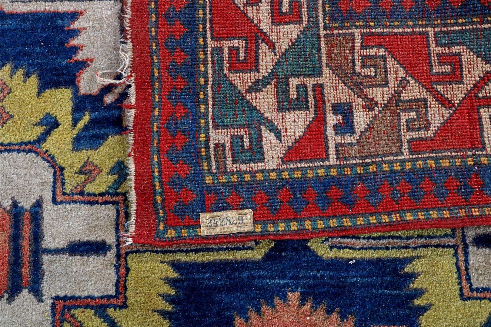 Hand-knotted oriental carpet - Image 3 of 3