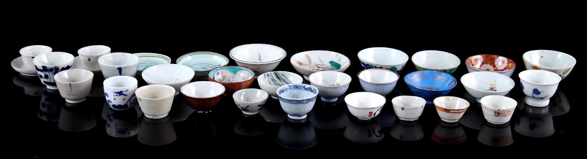 Lot of 31 porcelain