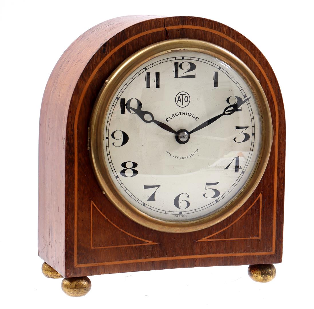 Ato electric table clock