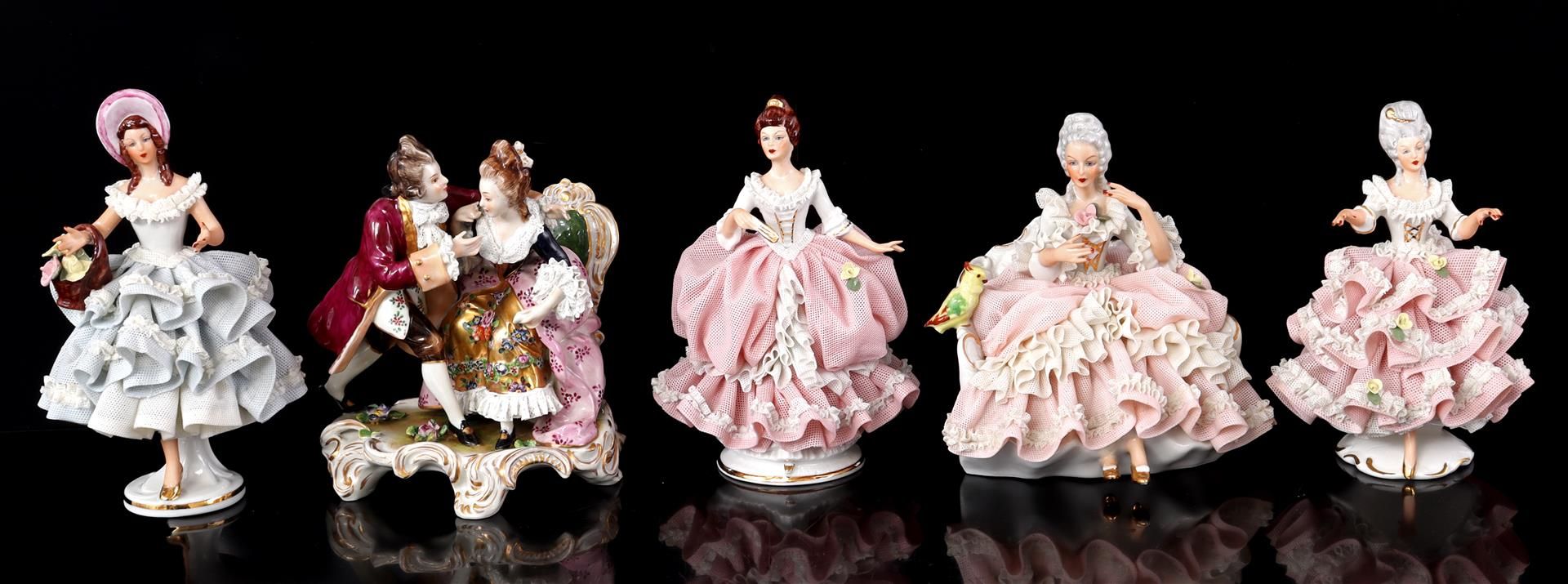 5 Dresden porcelain statues