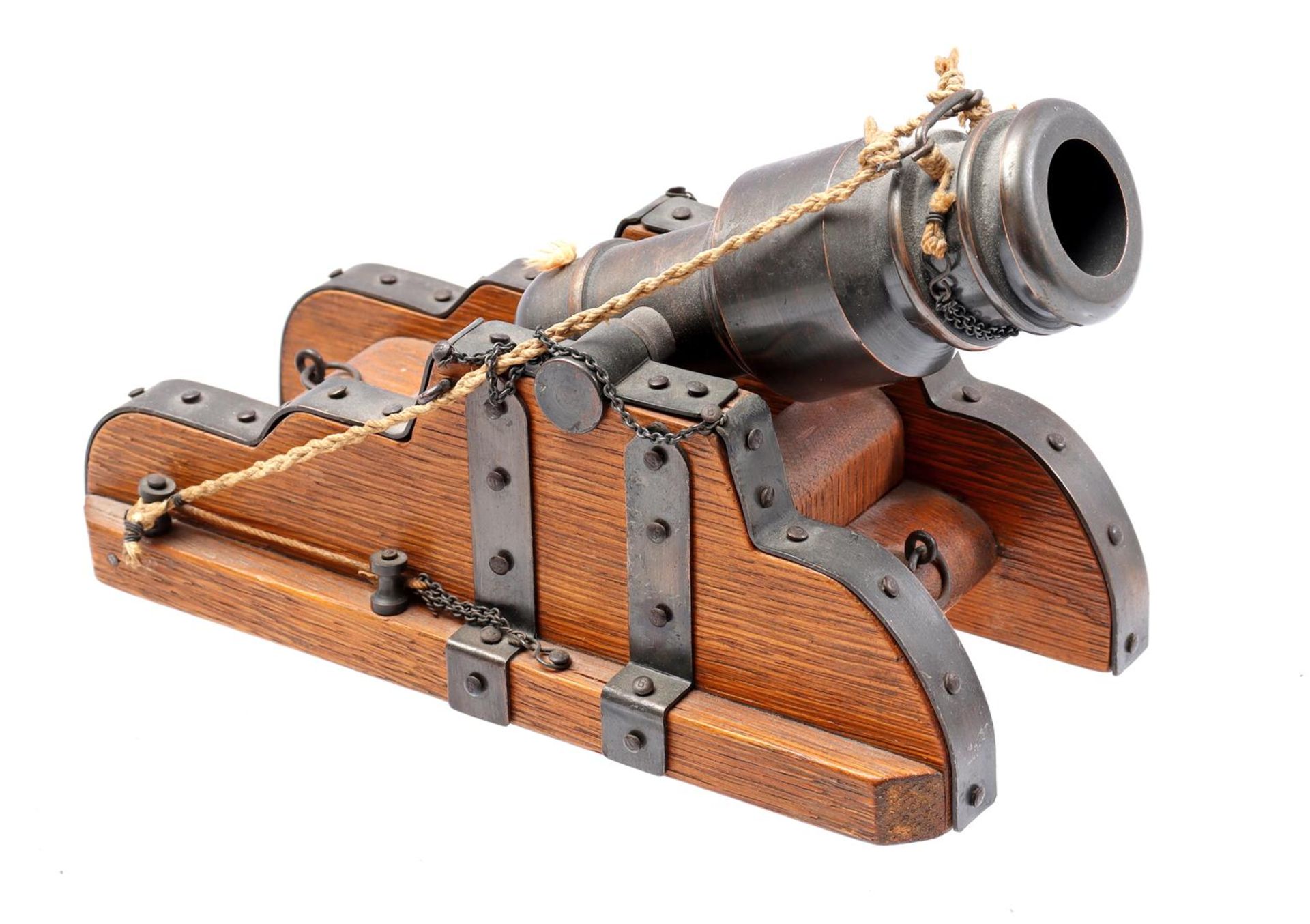 Beautiful model of a mortar gun