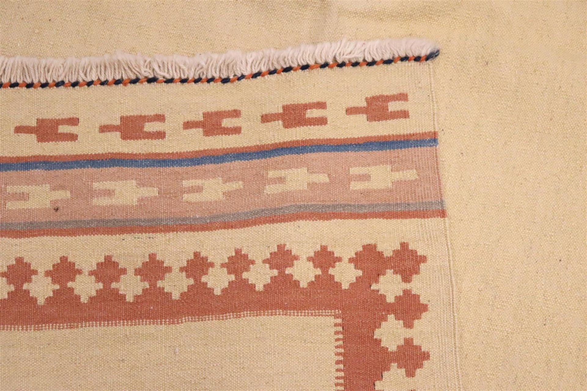 Hand-knotted carpet  - Bild 4 aus 5