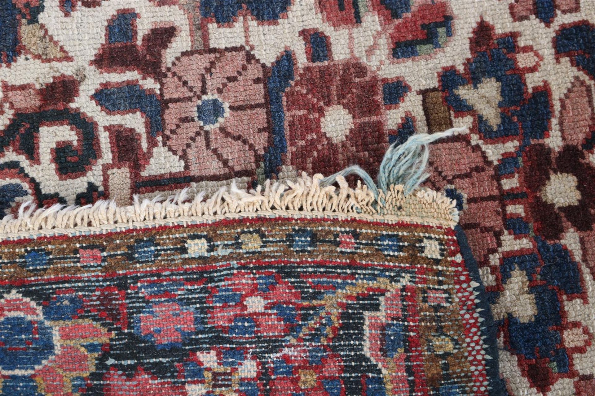 Hand-knotted carpet  - Bild 4 aus 4