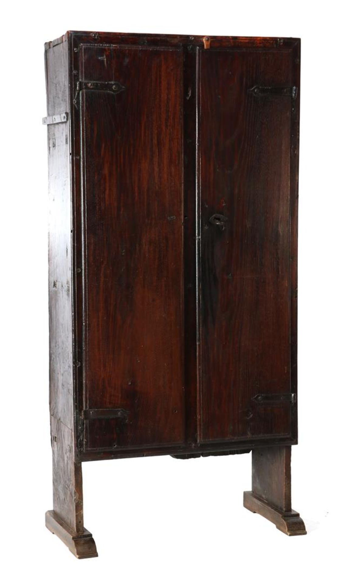 Oak 2-door farmhouse cupboard