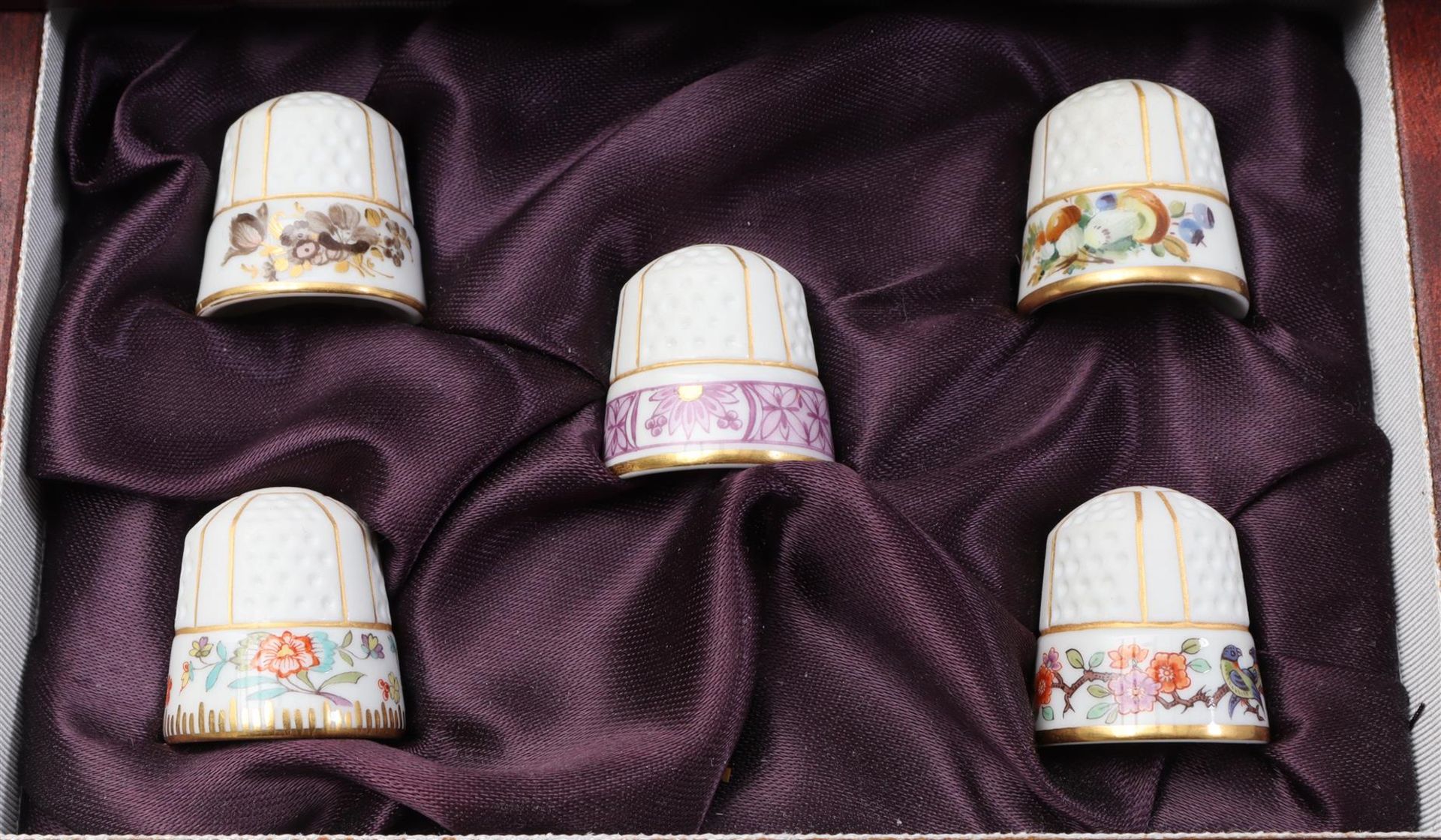 10 Meissen porcelain thimbles  - Bild 3 aus 4