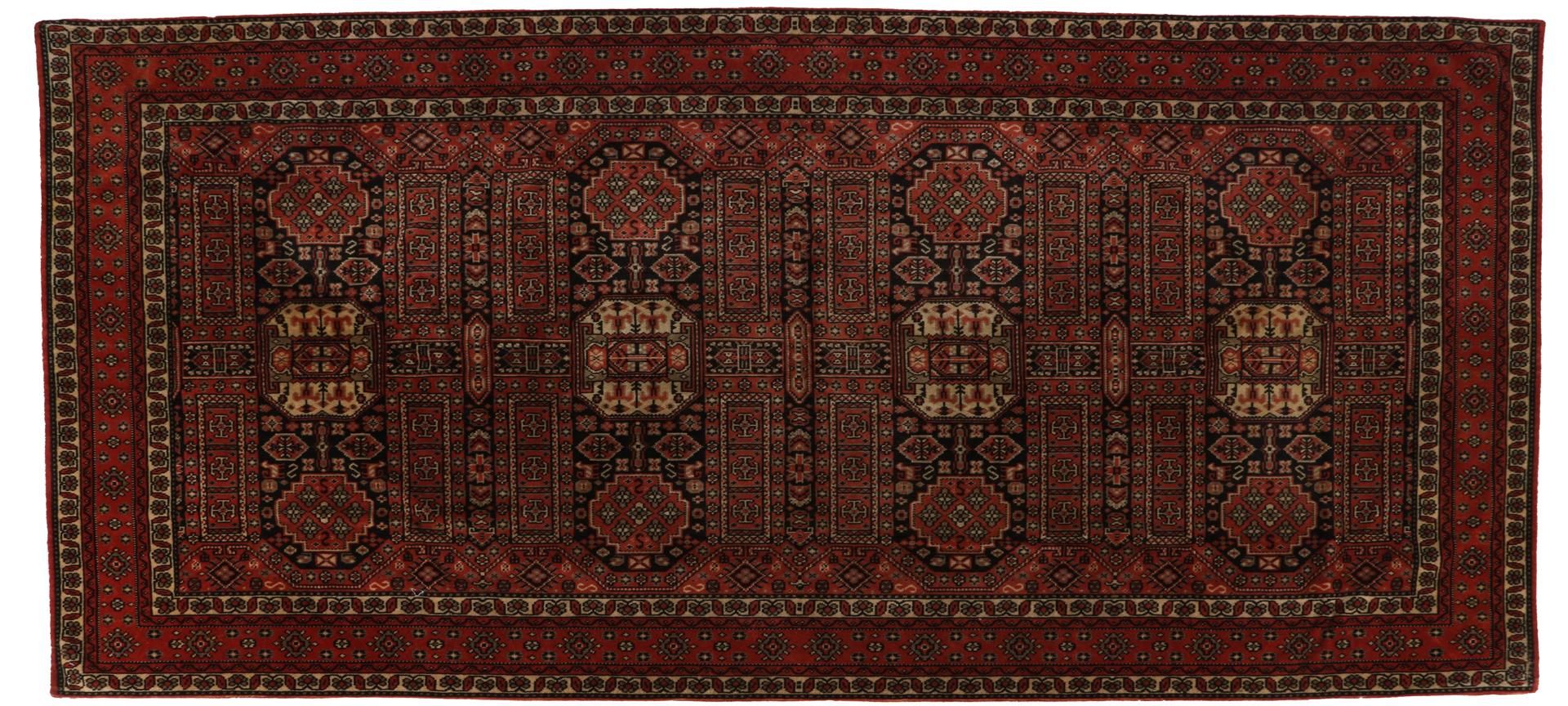 Carpet with oriental decor