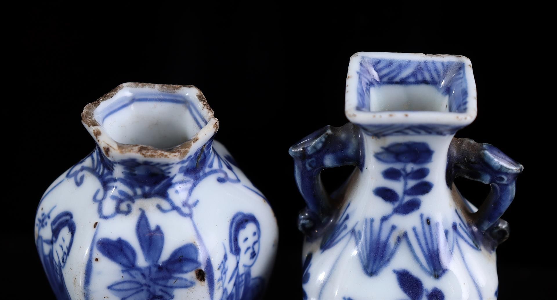 2 porcelain Kangxi minature vases - Bild 3 aus 4