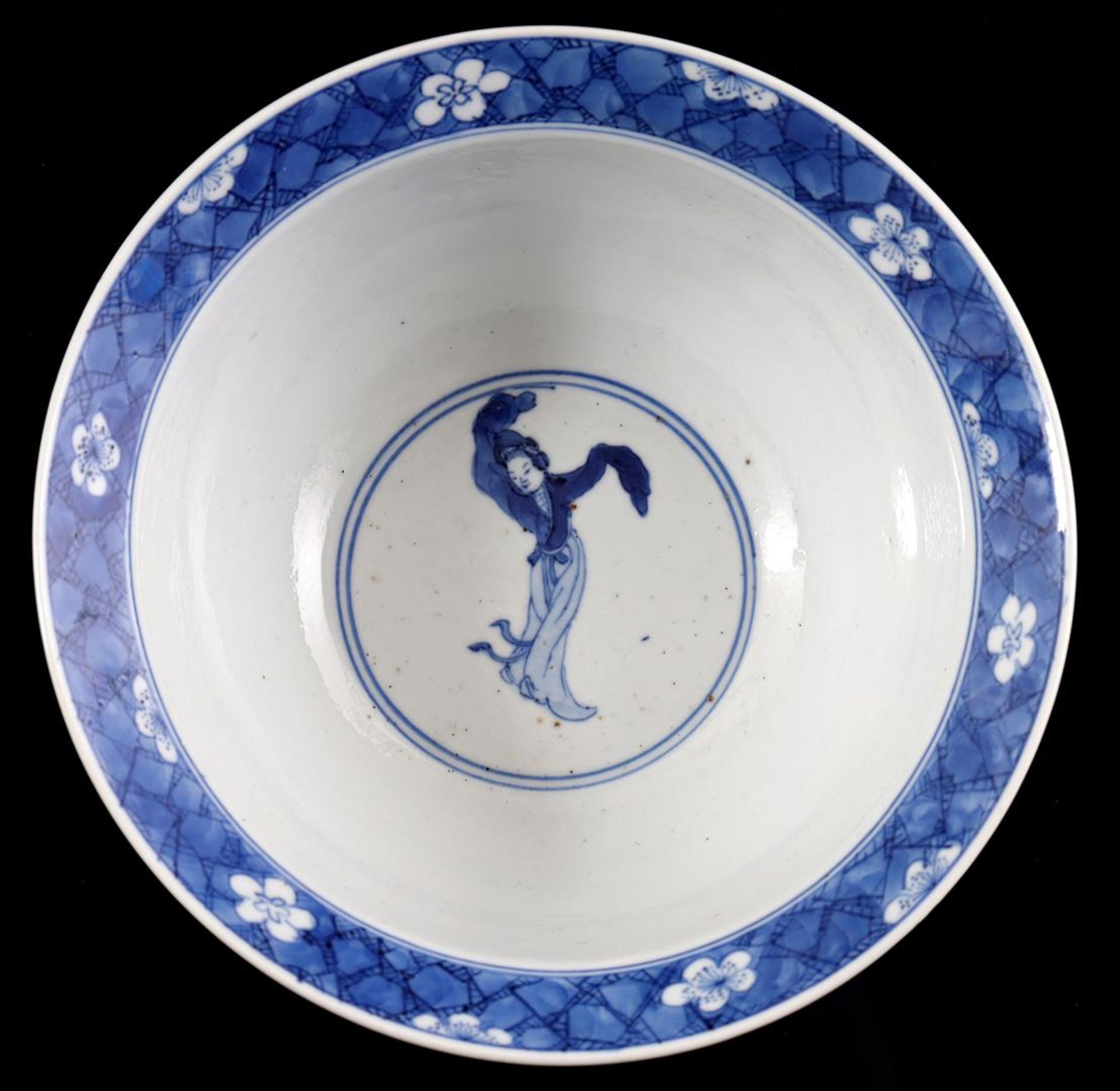 Porcelain hooded bowl, Kangxi - Image 7 of 8