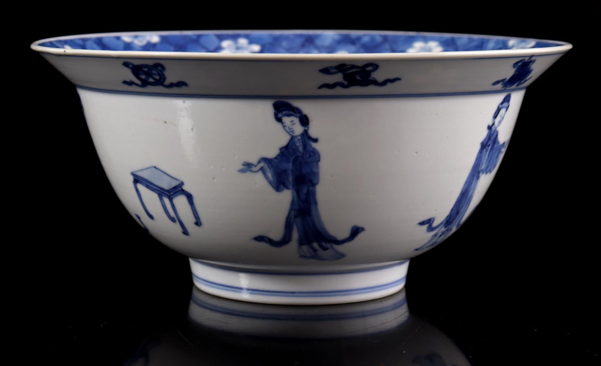 Porcelain hooded bowl, Kangxi - Image 4 of 8