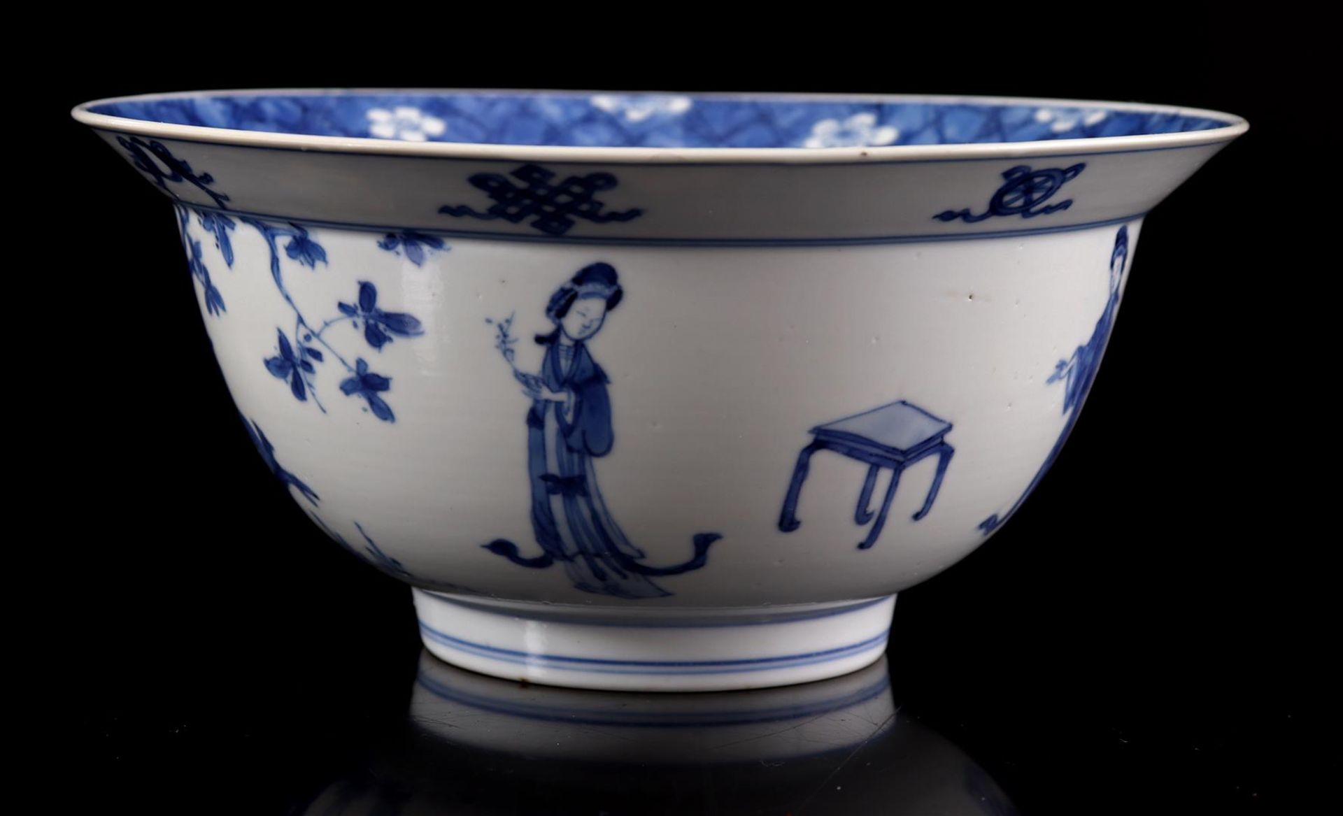 Porcelain hooded bowl, Kangxi - Image 5 of 8