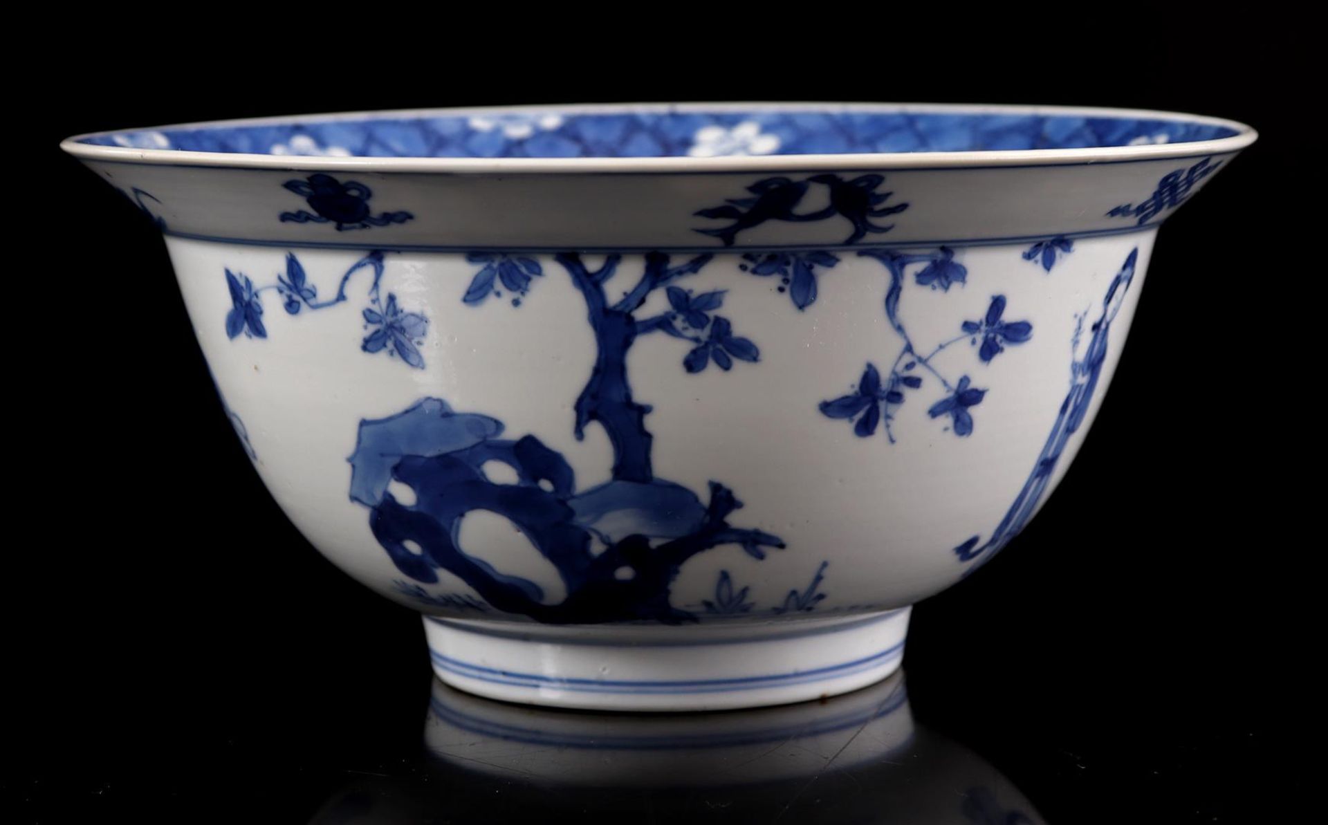 Porcelain hooded bowl, Kangxi - Image 6 of 8