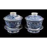 2 porcelain lidded bowls, Kangxi