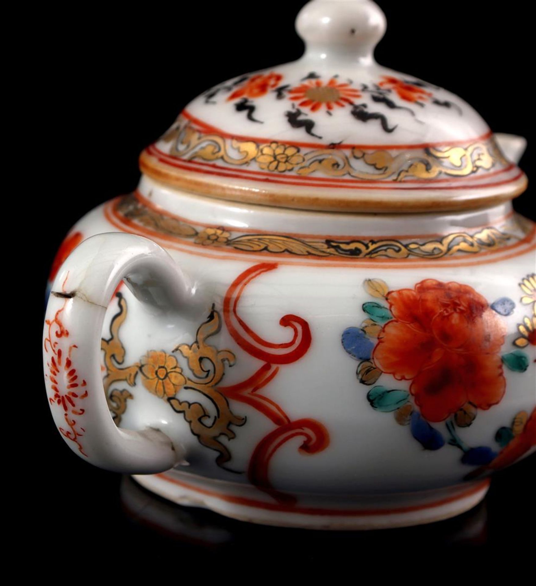 Porcelain teapot, Yongzheng - Image 2 of 5