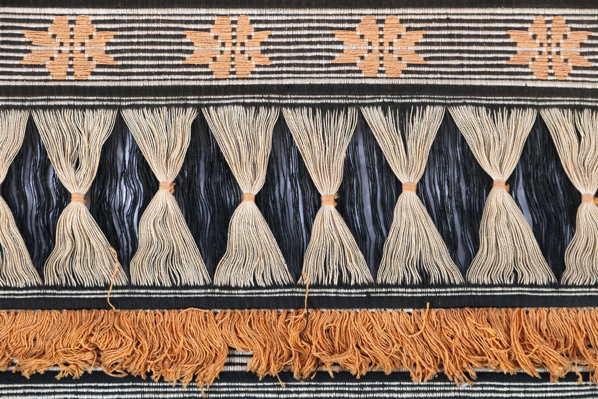 Woven textile wall decoration - Image 3 of 3