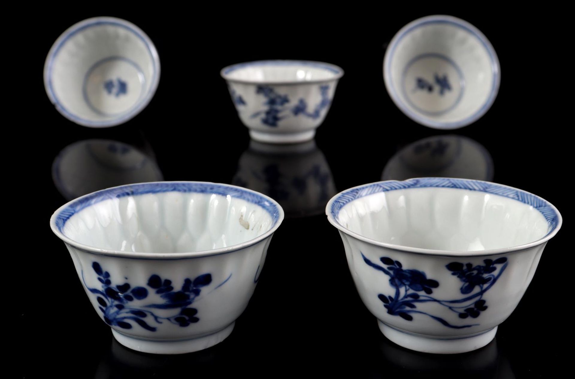 5 porcelain cups and 6 saucers, Kangxi - Image 3 of 6