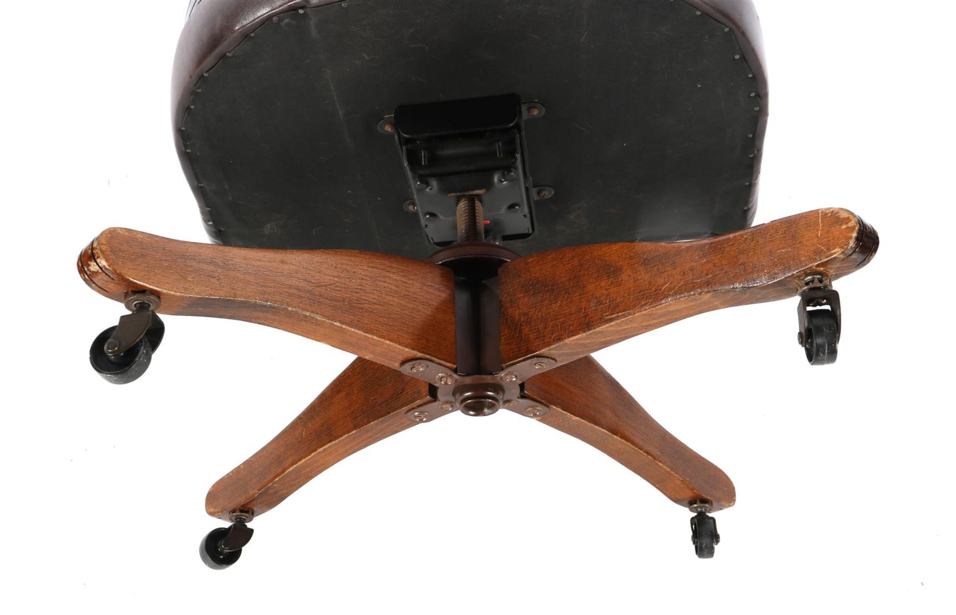 Chesterfield Captain's chair - Bild 3 aus 3