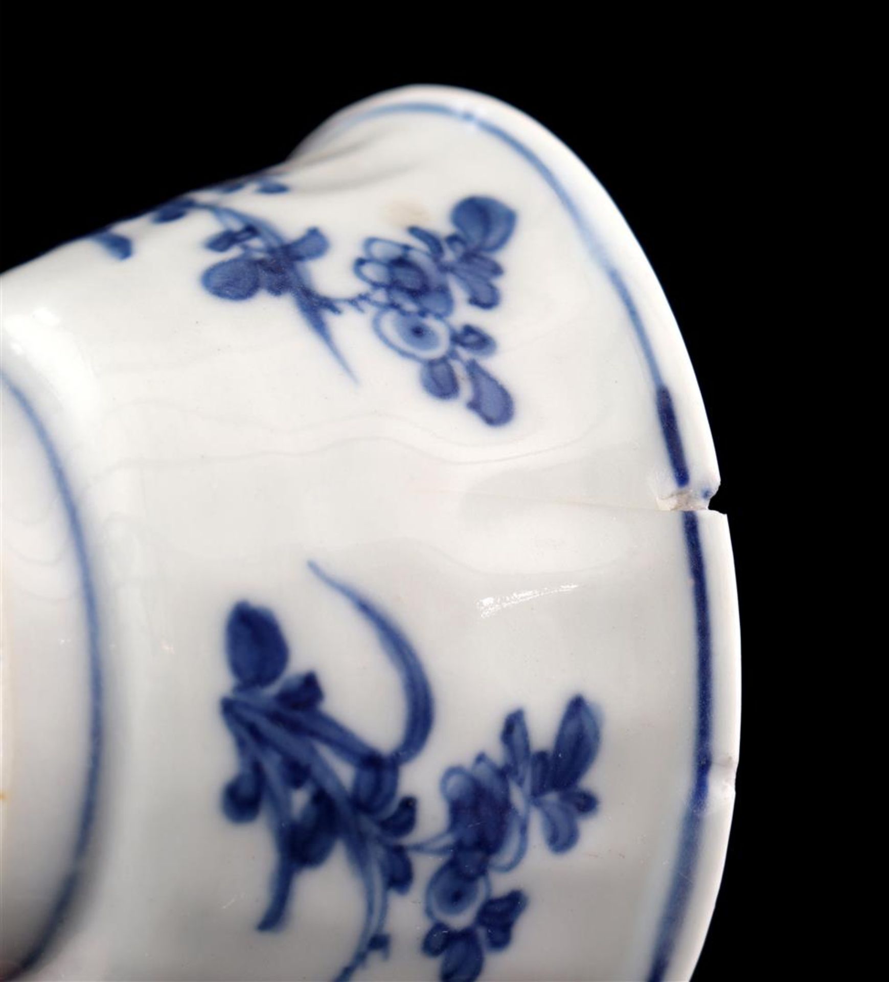 5 porcelain cups and 6 saucers, Kangxi - Image 6 of 6
