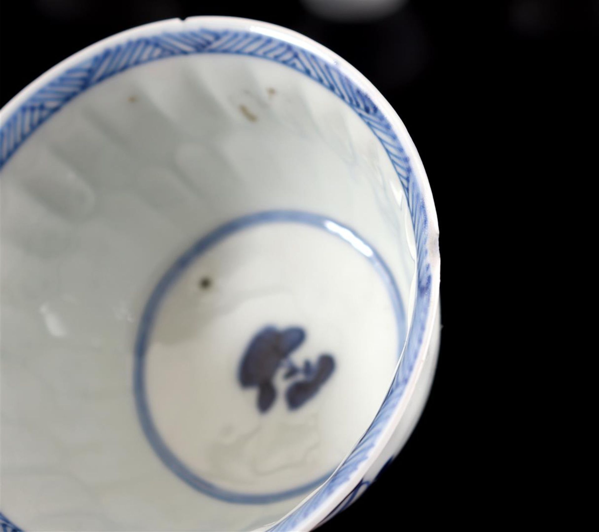 5 porcelain cups and 6 saucers, Kangxi - Image 4 of 6