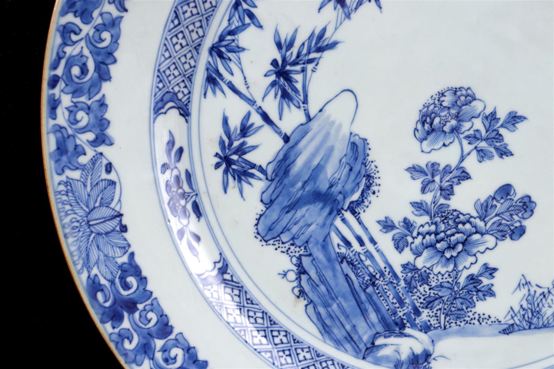 Porcelain dish, Qianlong - Image 3 of 4