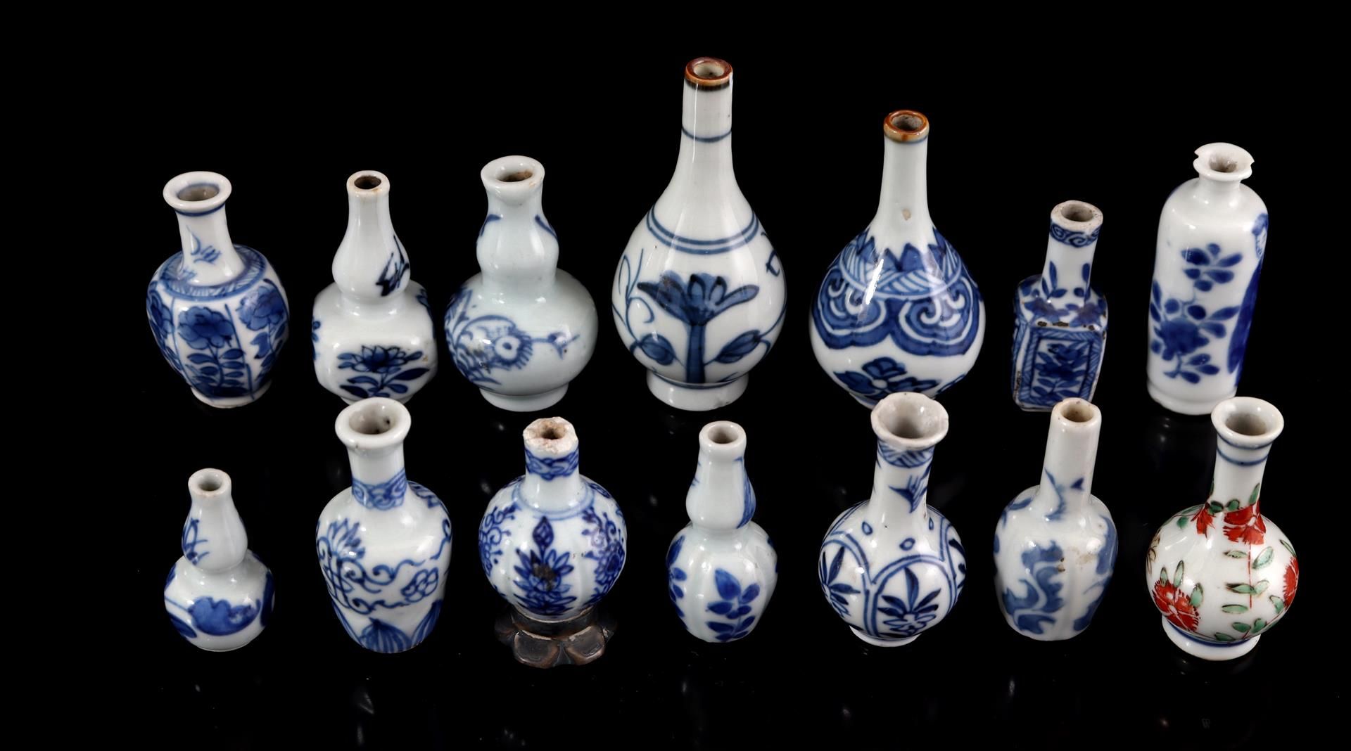14 porcelain miniature vases, 17th/18th