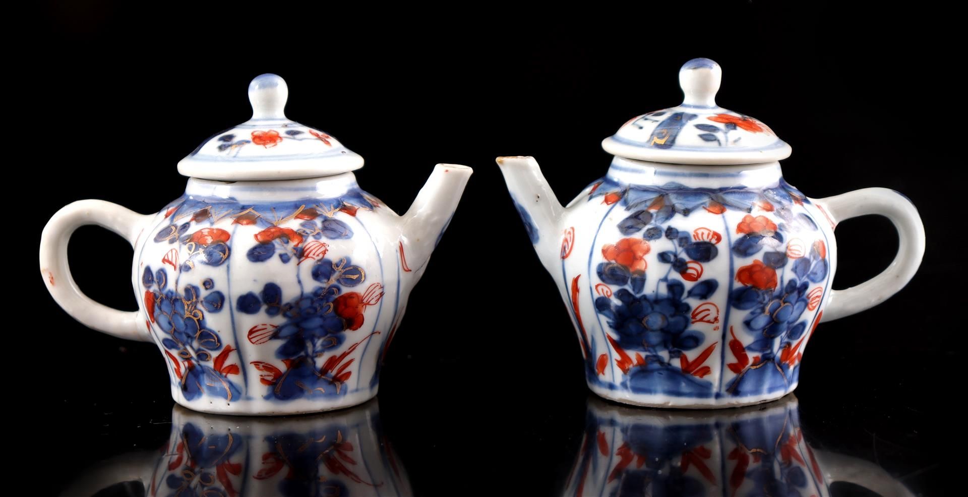 2 porcelain Imari pull pots, Kangxi