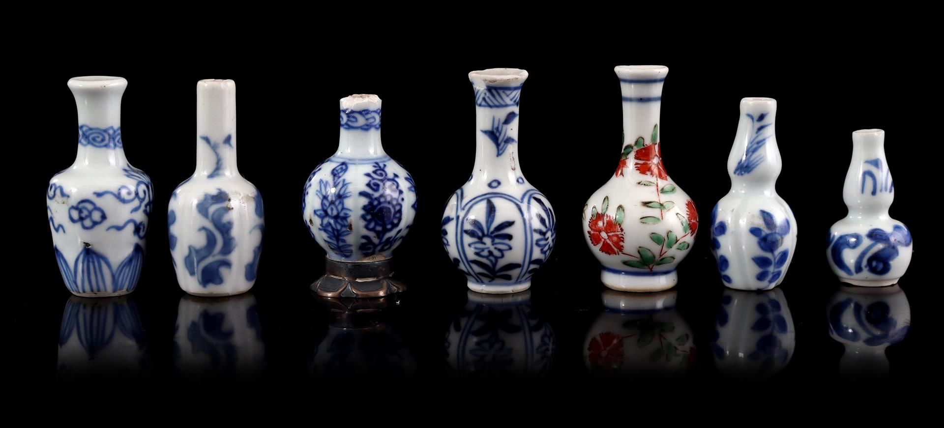 14 porcelain miniature vases, 17th/18th - Image 4 of 5