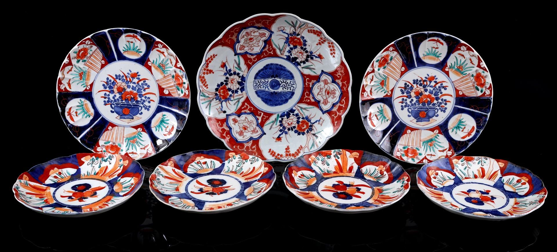 Various Japanese porcelain