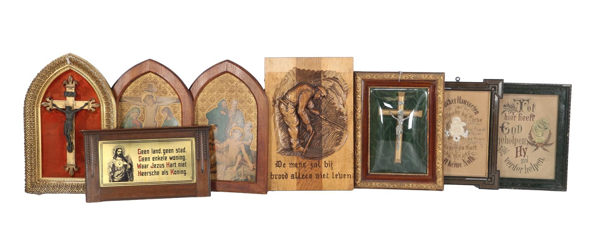 8 religious wall decorations